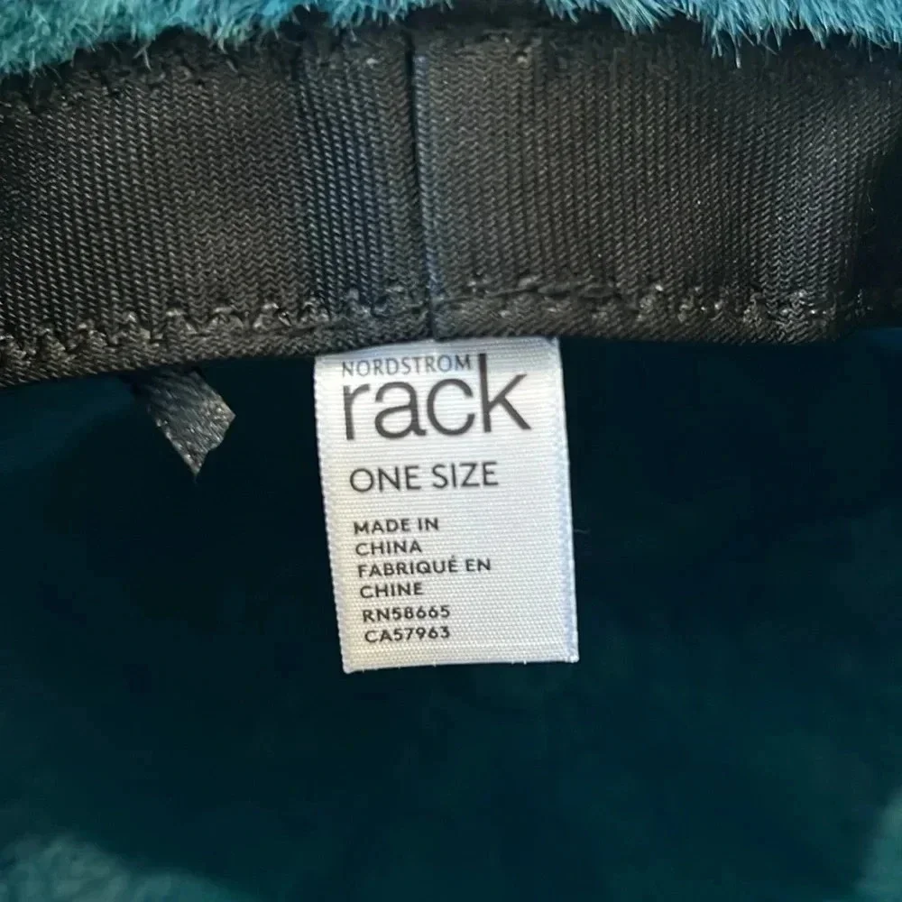Nordstrom Rack Hat Blue Green Furry Bucket Hat One Size
